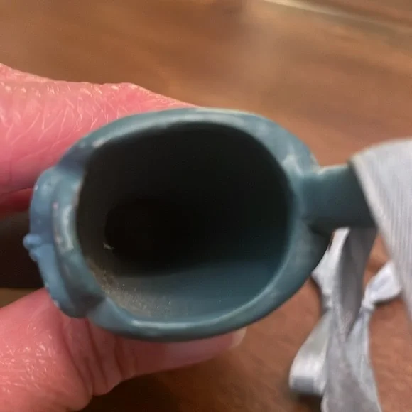 Vintage Kurt Adler Victorian Ice Skating Ornament - Picture 6 of 6